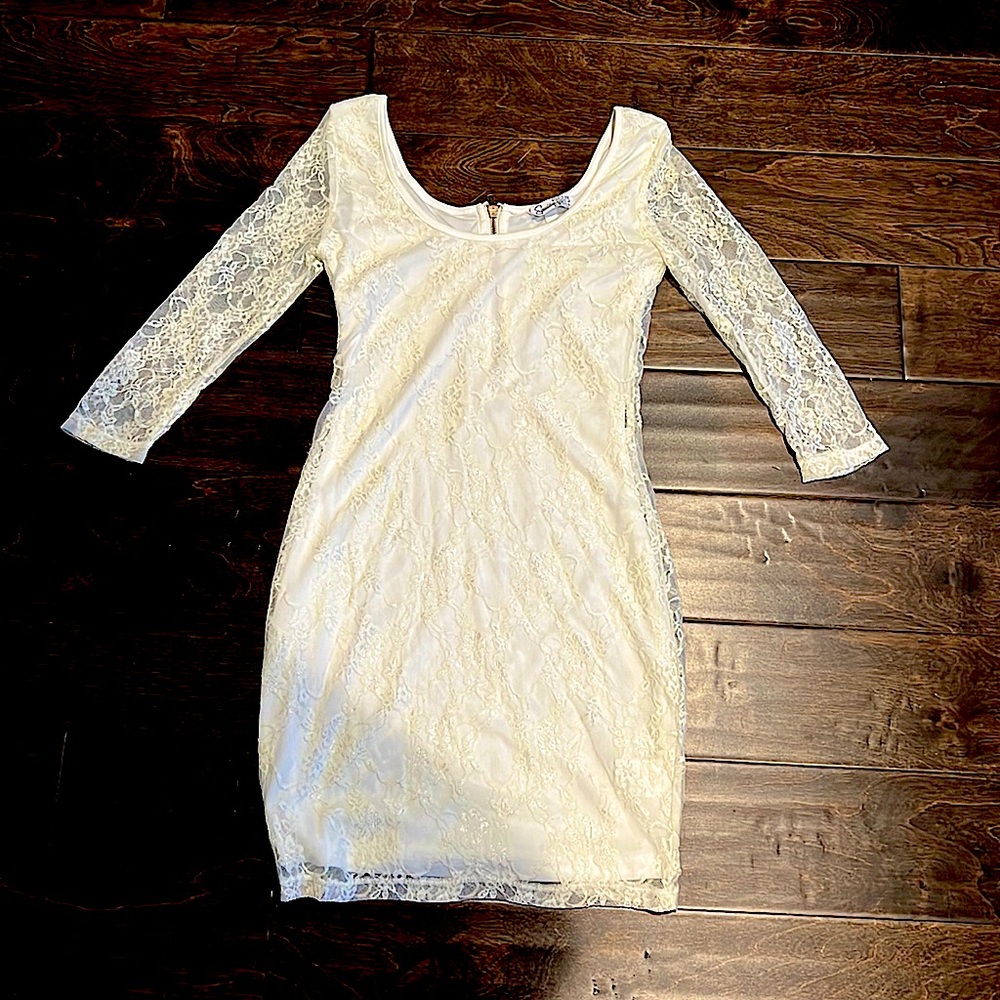 White lace dress
